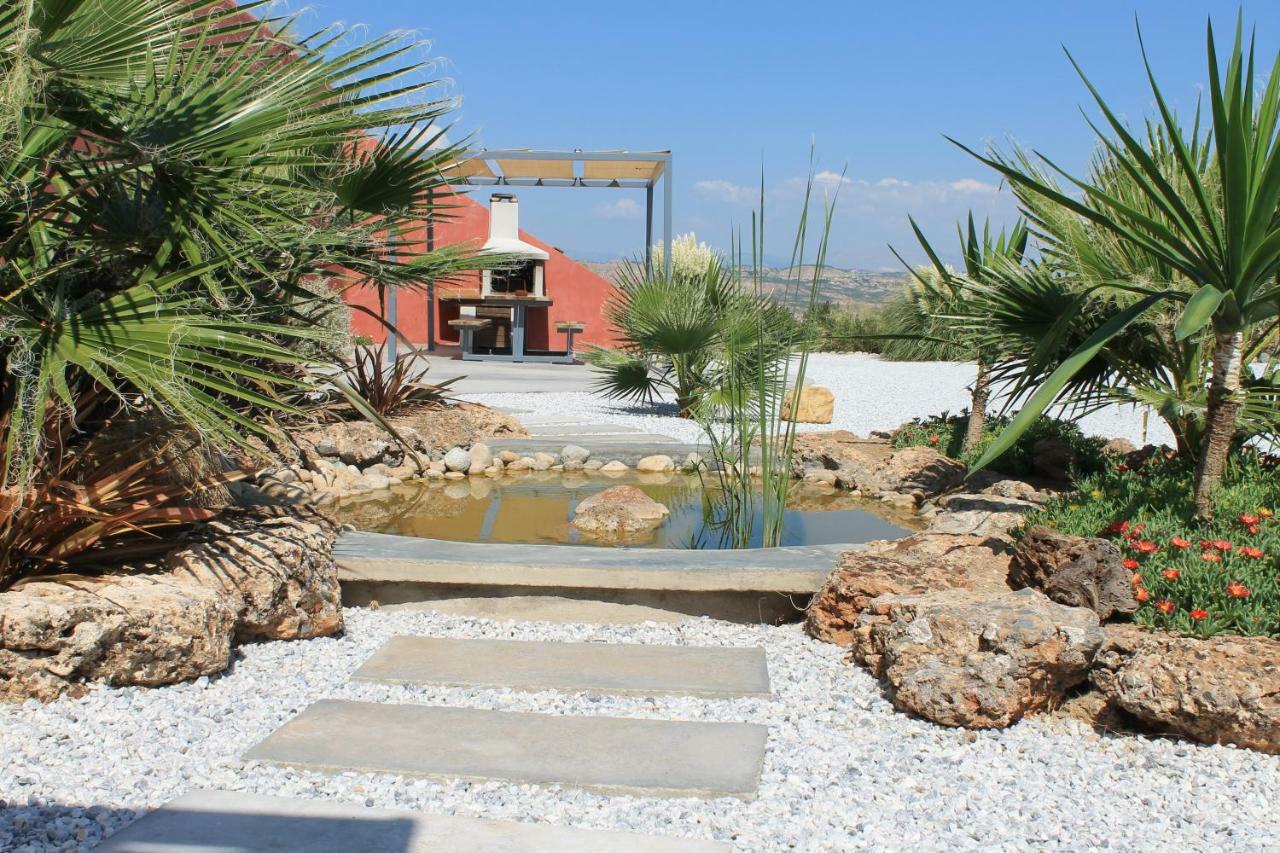 Cuevas Adonia Freila Exterior foto